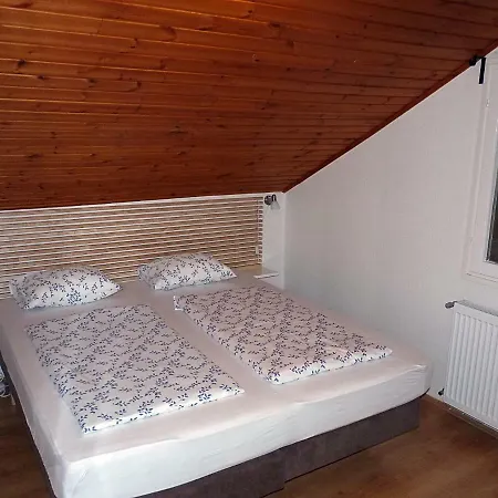 Levendula Vendeghaz Apartment Kehidakustany